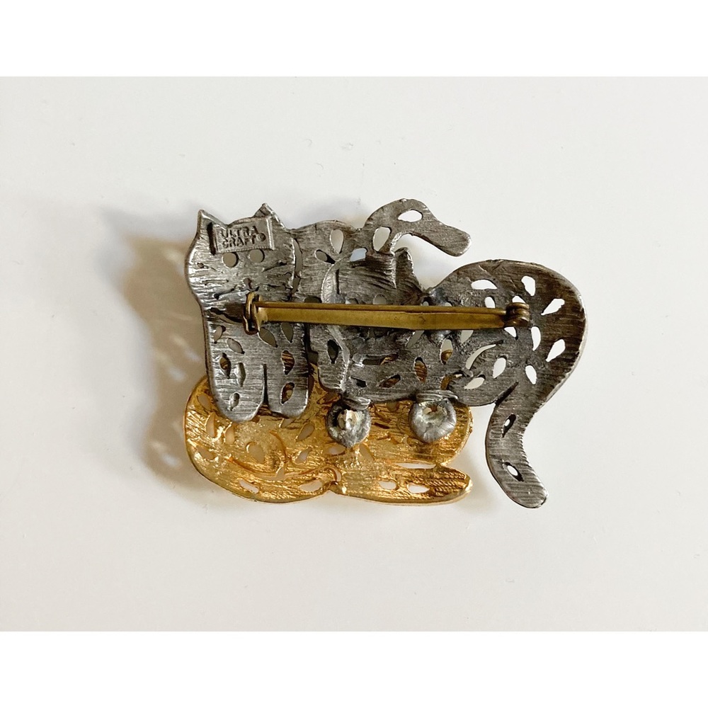 Vintage Cat Brooch by Ultra Craft Mixed Metal Cat Pin 80s Brooch - Picture 5 of 6